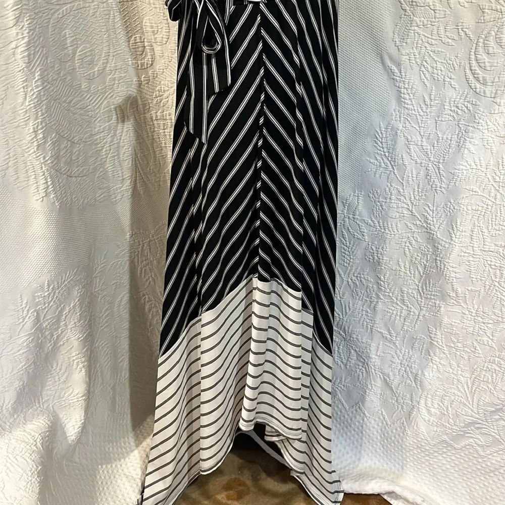 Wrapper maxi dress, size medium‎